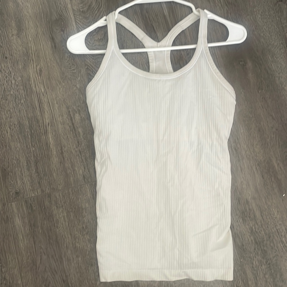 Lululemon tank top!